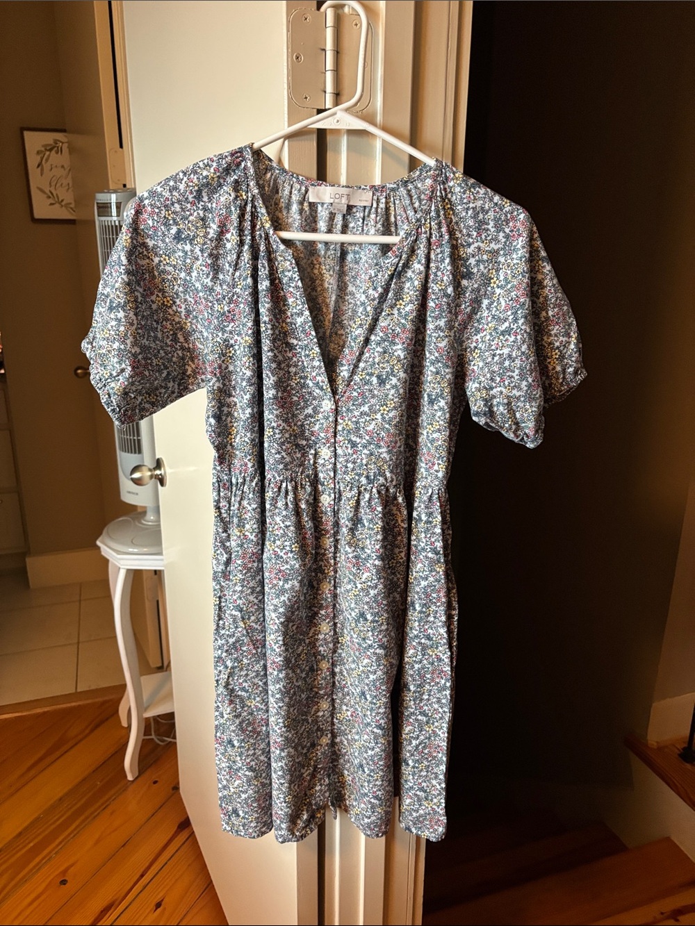 LOFT Blue Floral V-Neck Short Sleeve Dress